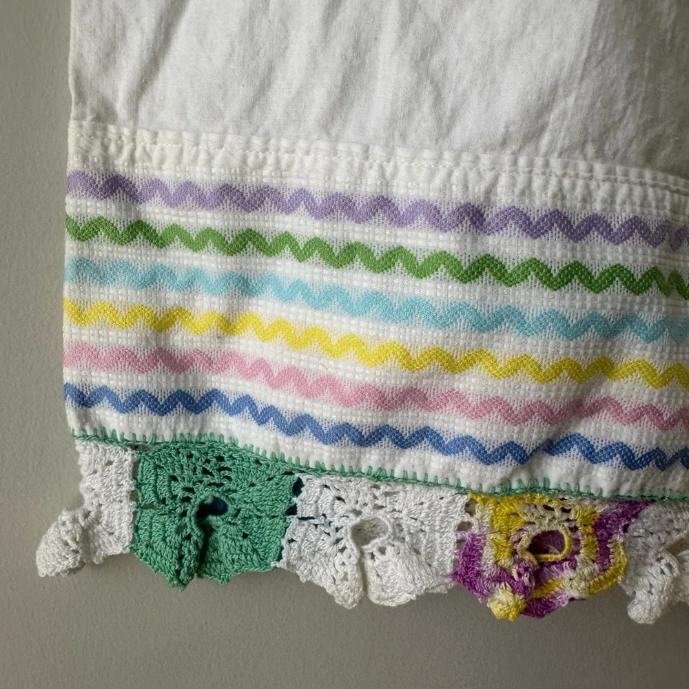 2 Dan River Pillowcases Vintage White Cotton Muslin Rickrack Crochet Lace‎ Trim